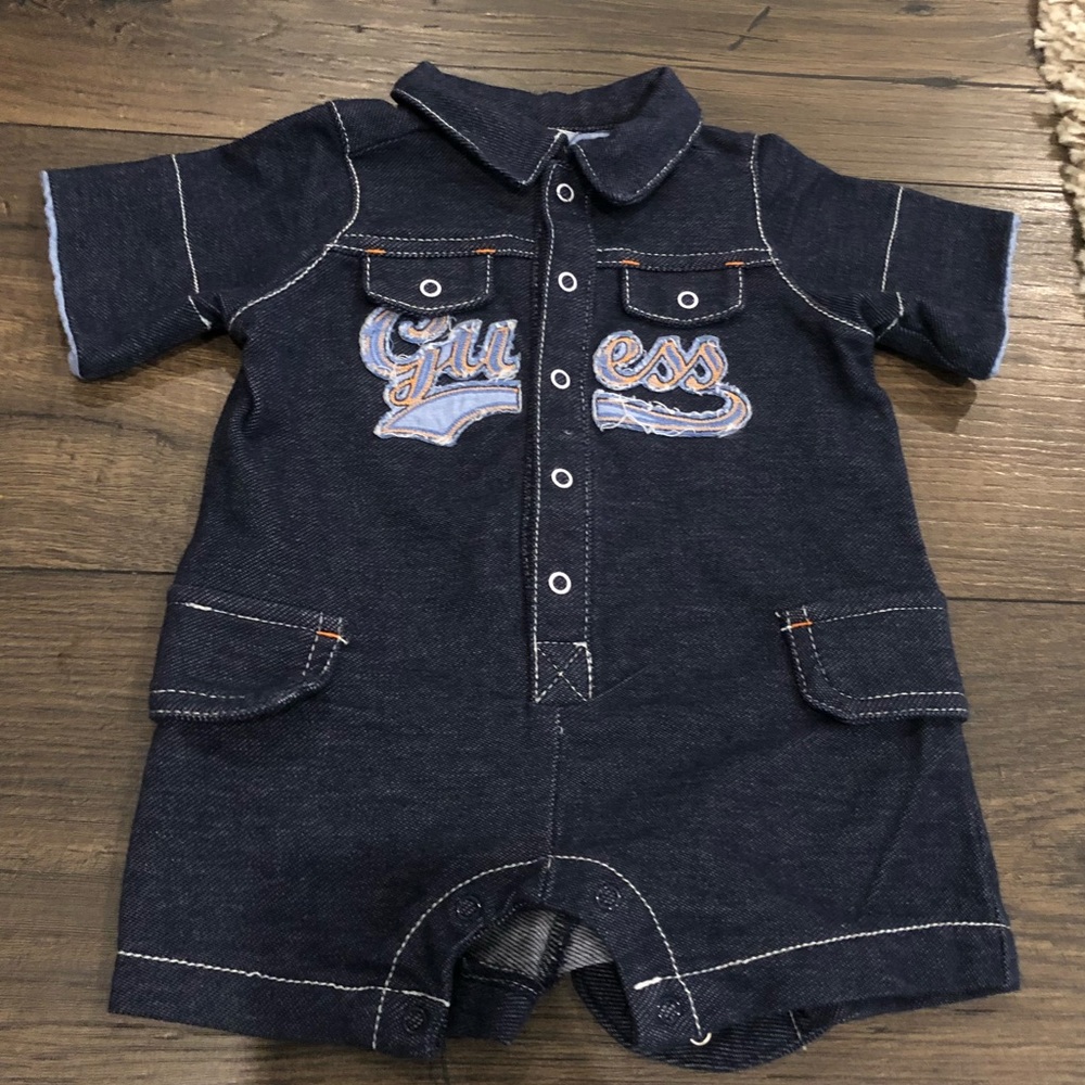 Guess baby boy outfit size 3/6M